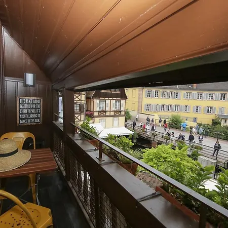 Reflets Sur La Lauch * كولمار