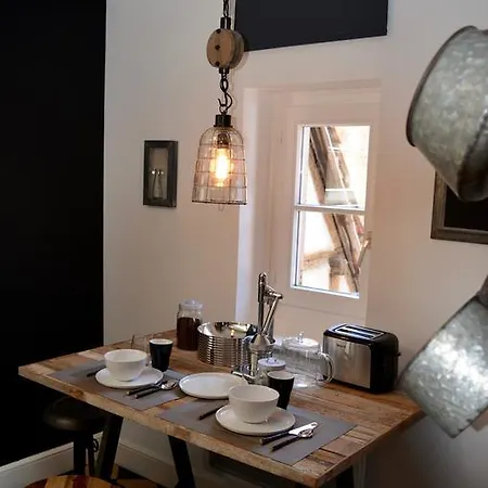 Reflets Sur La Lauch كولمار